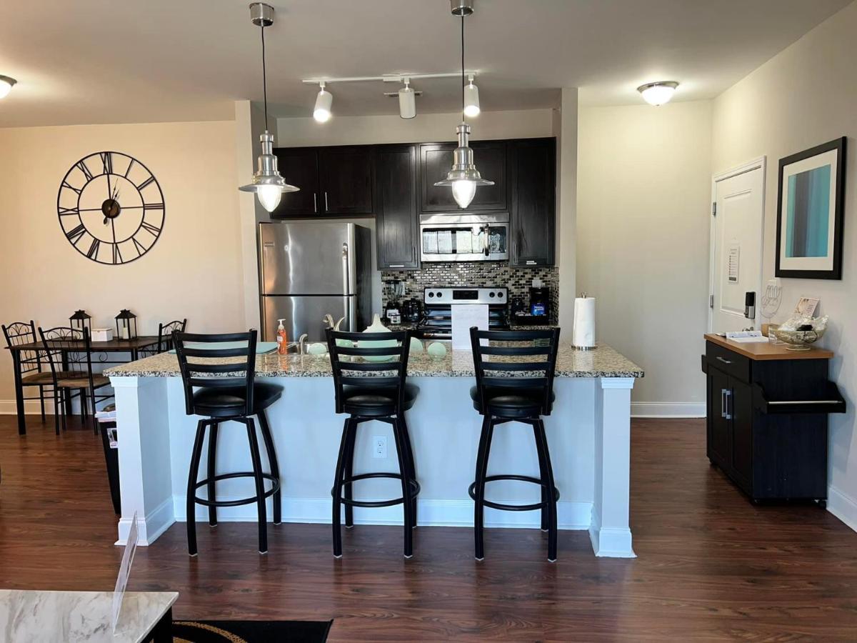 Serene **Uptown** 2Br/2Ba Apartment Charlotte Luaran gambar
